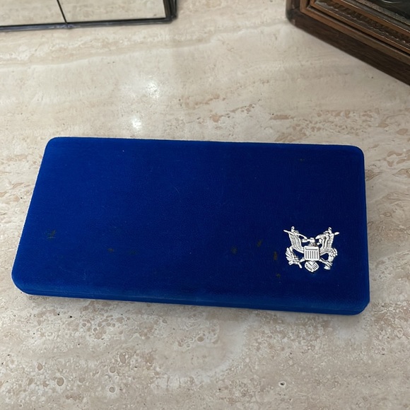 USA Ellis Island 1986 Liberty Half Dollar Silver Dollar W COA 90% SILVER - Picture 5 of 14